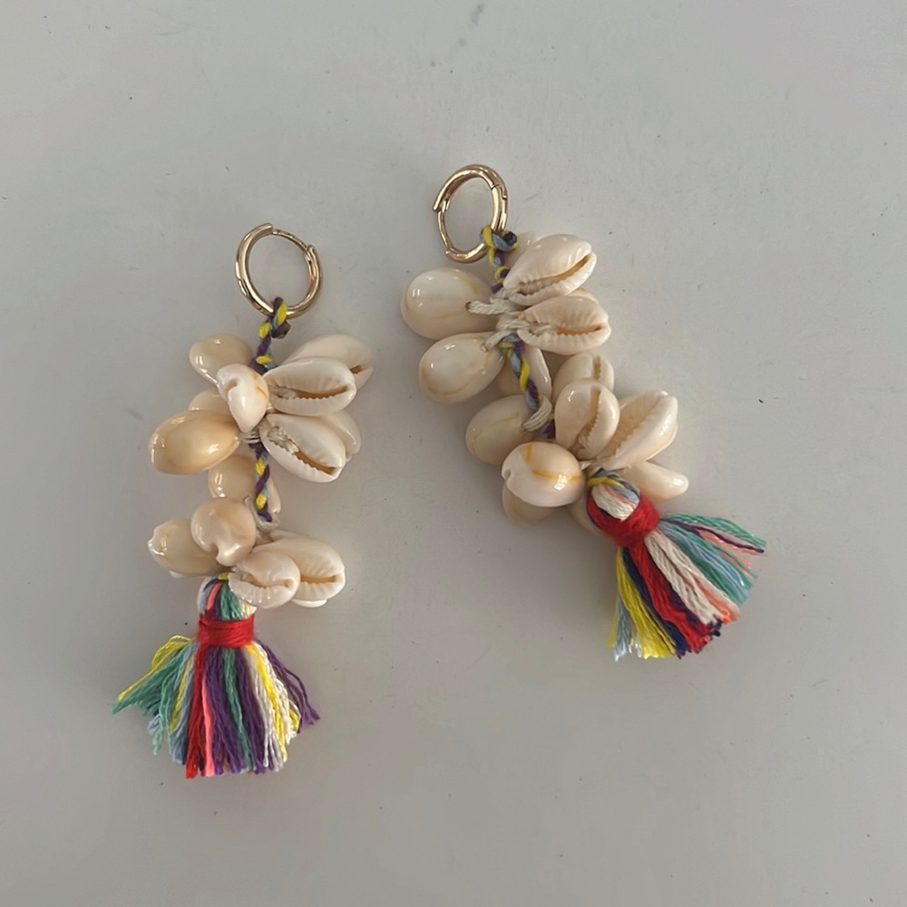 Shell and tassel drop earrings